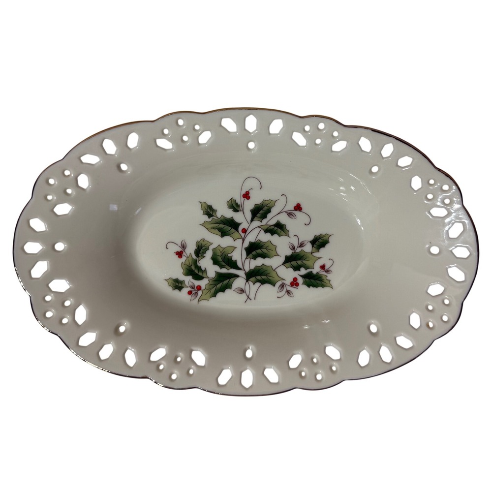 Royal Limited Holly Holiday Oval Reticulated Porcelain Bowl Gold Trim 1994 Japan